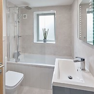 Host Stay Coastal Townhouse