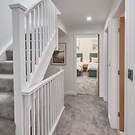 Host Stay Coastal Townhouse