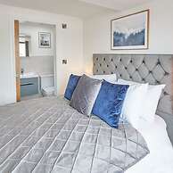 Host Stay Coastal Townhouse