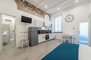 Modern Apartment in Via Carloni by Wonderful Italy