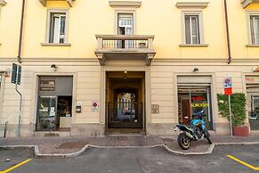 Modern Apartment in Via Carloni by Wonderful Italy