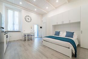 Modern Apartment in Via Carloni by Wonderful Italy