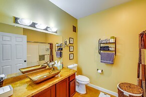 3 Mi to State Farm Stadium: Condo w/ Balcony!