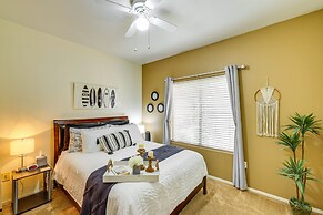 3 Mi to State Farm Stadium: Condo w/ Balcony!
