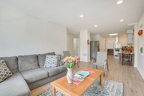 Berwyn Apartment Rental ~ 11 Mi to Chicago!