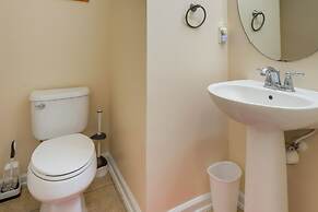 Orange Park Townhome Vacation Rental w/ Patio!