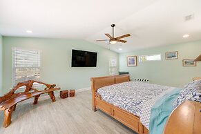 Waterfront Jacksonville Retreat w/ Boat Dock!