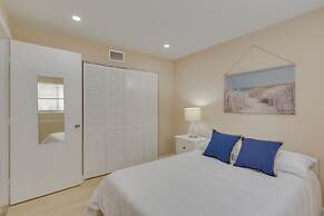 Refreshing Miami Apartment: 4 Mi to the Beach!