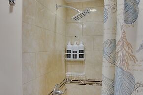 Refreshing Miami Apartment: 4 Mi to the Beach!