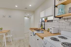 Nifty Miami Apartment ~ 5 Mi to Downtown!