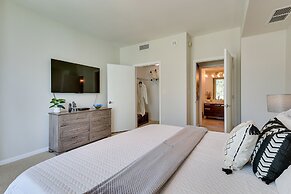 Miami Vacation Rental w/ Balcony, Pool & Hot Tub!