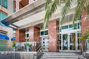 Miami Vacation Rental w/ Balcony, Pool & Hot Tub!