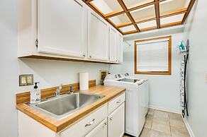 2 Mi to Busch Gardens: Retreat in Scenic Community