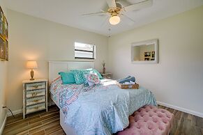 Waterfront Oasis w/ Hot Tub ~ 10 Mi to Dtwn Tampa