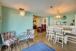 Waterfront Oasis w/ Hot Tub ~ 10 Mi to Dtwn Tampa