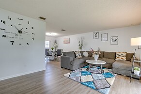 Spacious Tampa Vacation Rental ~ 7 Mi to Beach!
