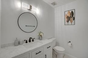 Spacious Tampa Vacation Rental ~ 7 Mi to Beach!