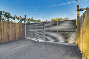 Tropical Tampa Home: Pets Welcome!