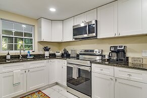 Tropical Tampa Home: Pets Welcome!