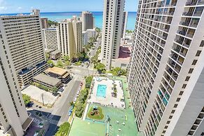 Honolulu Vacation Rental: Walk to Waikiki Beach!