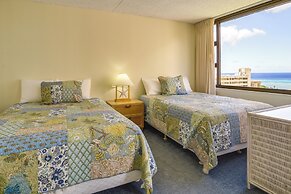 Honolulu Vacation Rental: Walk to Waikiki Beach!