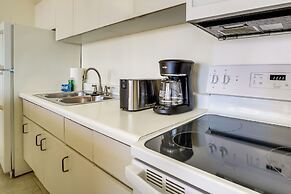 Honolulu Vacation Rental: Walk to Waikiki Beach!