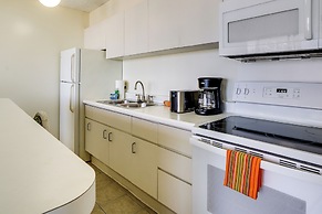 Honolulu Vacation Rental: Walk to Waikiki Beach!