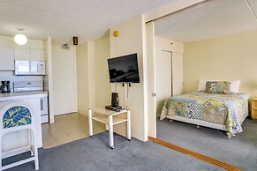 Honolulu Vacation Rental: Walk to Waikiki Beach!