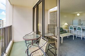 Honolulu Vacation Rental: Walk to Waikiki Beach!