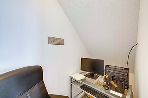 Camby Home w/ 3 Living Areas & Community Pool!