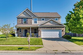 Indianapolis Home w/ Patio & Community Pool!
