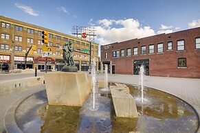 Indianapolis Home w/ Porch - Close to Mile Square!