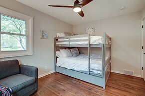 Pet-friendly Minneapolis Home ~ 8 Mi to Downtown!