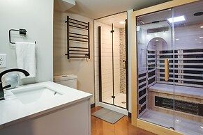 Pet-friendly Minneapolis Home ~ 8 Mi to Downtown!