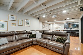 Pet-friendly Minneapolis Home ~ 8 Mi to Downtown!