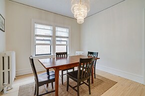 Bright Minneapolis Apartment - 1 Mi to Downtown!