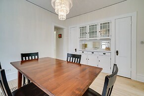 Bright Minneapolis Apartment - 1 Mi to Downtown!