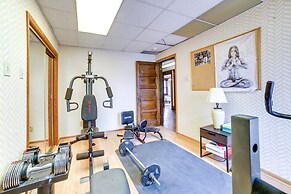 Spacious Pittsburgh Rental: Walk to Frick Park!