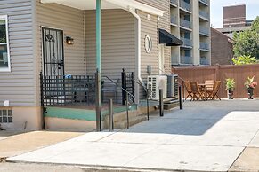 Pittsburgh Vacation Rental ~ 4 Mi to Downtown!