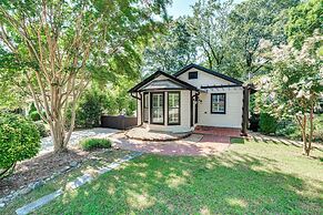 Chic Atlanta Retreat w/ Patio & Outdoor Dining!