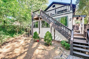 Chic Atlanta Retreat w/ Patio & Outdoor Dining!