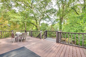 Chic Atlanta Retreat w/ Patio & Outdoor Dining!