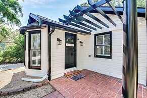 Chic Atlanta Retreat w/ Patio & Outdoor Dining!