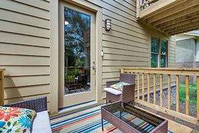 Pet-friendly Georgia Abode - Walk to Piedmont Park