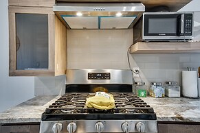 Pet-friendly Georgia Abode - Walk to Piedmont Park