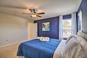 Houston Home w/ Private Yard - 16 Mi to Dtwn