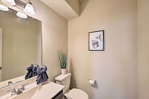 Houston Home w/ Private Yard - 16 Mi to Dtwn