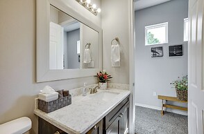 Pet-friendly Tomball Home: Walk to Main Street!