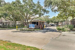 Houston Rental in Gated Community w/ Pool Access!