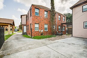 Vibrant Houston Getaway: 5 Mi to Downtown Aquarium